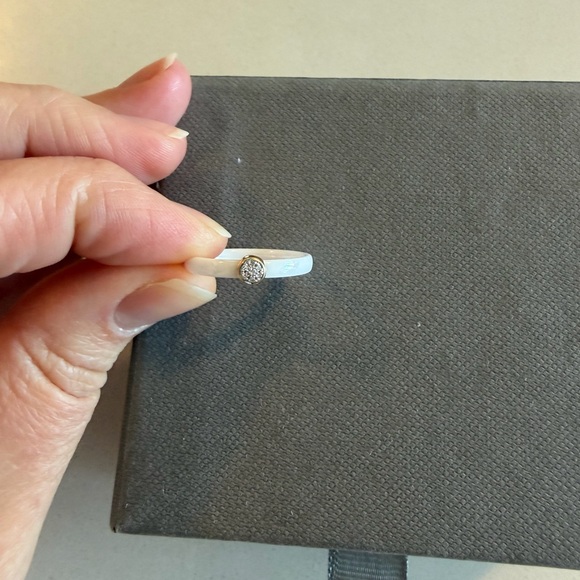 Ceramic Ring with 14K Solid Gold & Diamonds - Size 6 - Picture 3 of 4